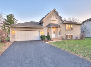 1560 147th Ave NW, Andover, MN 55304