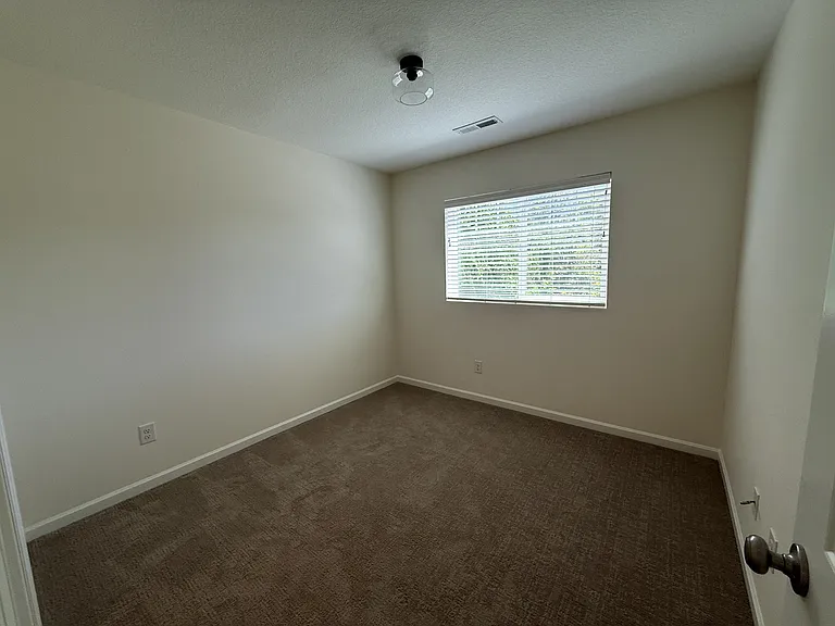 17539 SE Acadia St — Photo 27