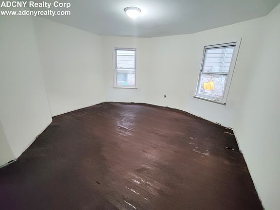 3rd image of 79 Bruce Ave