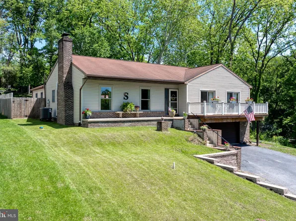 105 Stonewyck Dr, Lancaster, PA 17603