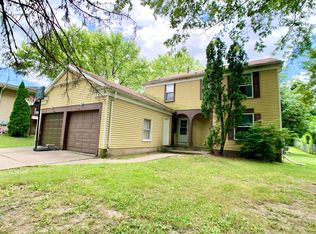 2702 Narraganset Dr, Lansing, MI 48910