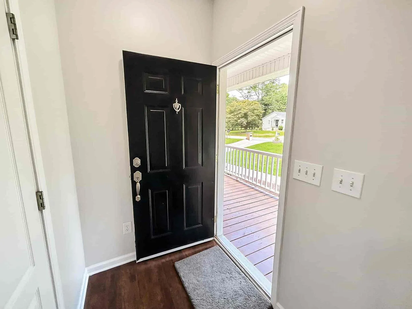 Charming 3-BR / 2.5-BA Home in Top-Rated Marietta Location! — Photo 4