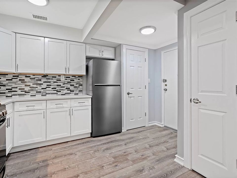 1st image of 15323 78th St APT B