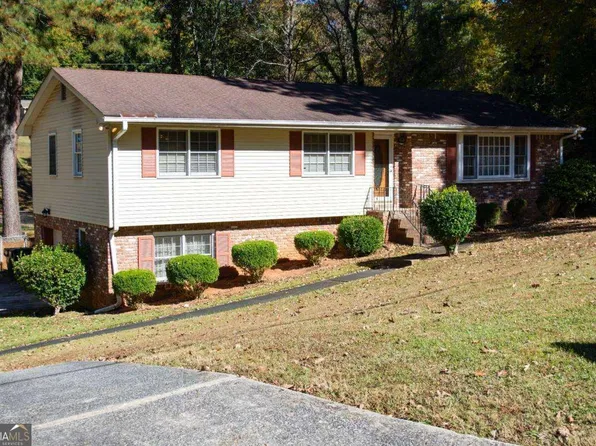 2719 Waleska Way, East Pt, GA 30344