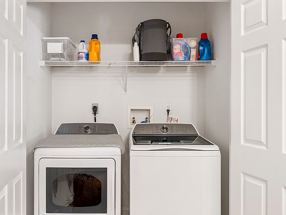 5th image of 623 Wyndhurst Dr Unit 314