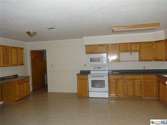3rd image of 16 La Buena Vista Dr