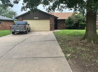 5906 Cedar Ridge Dr, Enid, OK 73703