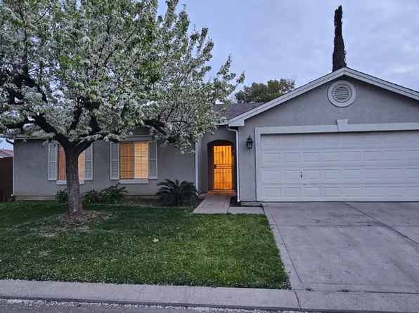 5296 E Harvest Ln, Fresno, CA 93725