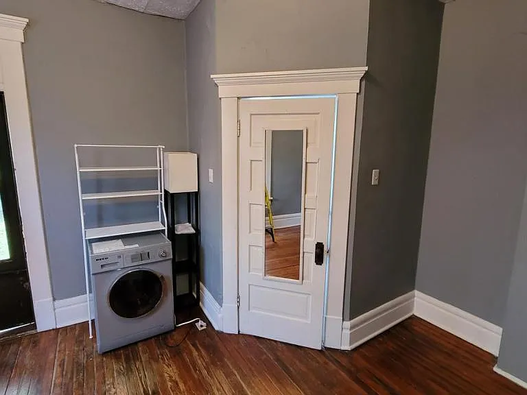 70 E Hudson St — Photo 10