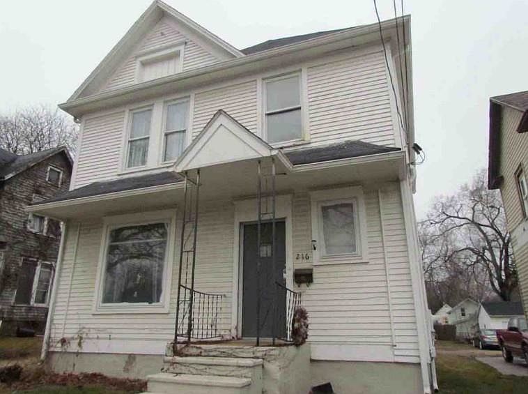 1st image of 216 N West Ave