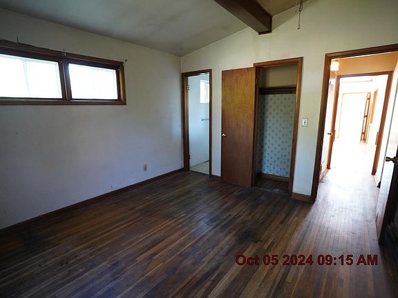4th image of 3509 S Glenn Ave
