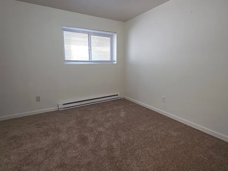 Skyline Units — Photo 6