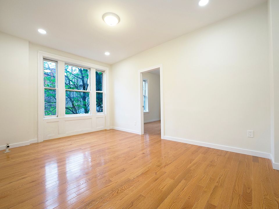 1st image of 334 W 22nd St APT 11