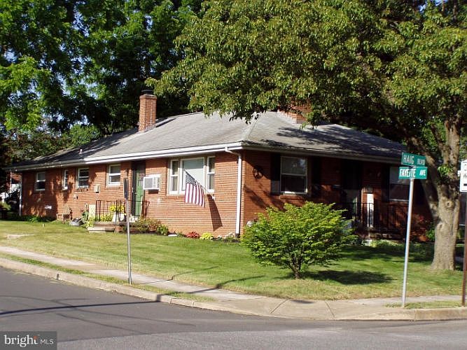 1st image of 631 Haig Blvd