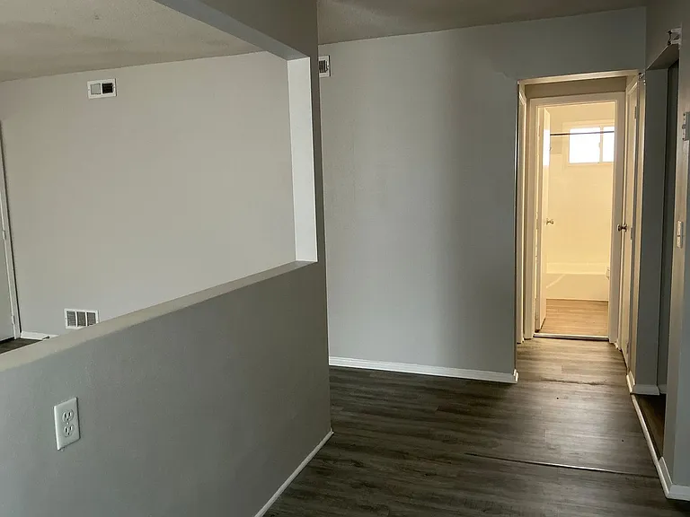 4420 S 25th St — Photo 10