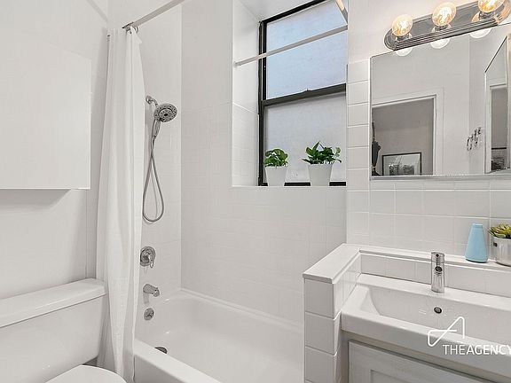5th image of 759 President St APT 1G