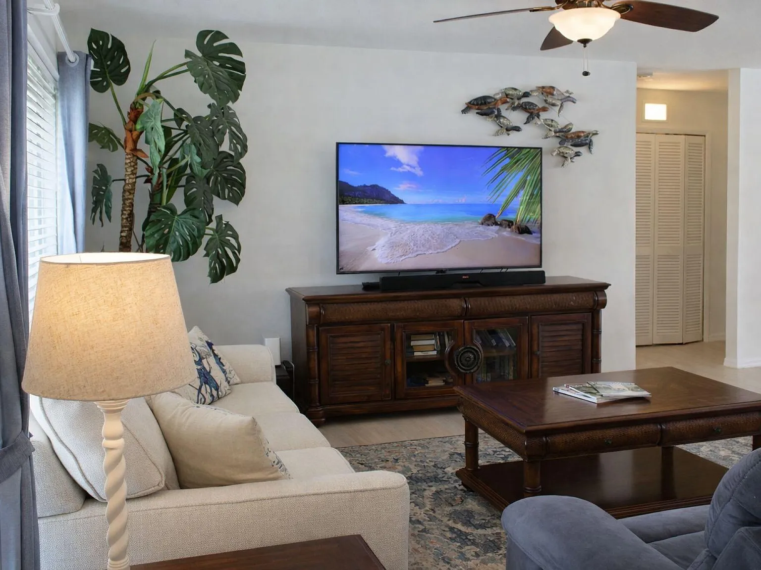 2 bed, 2.0 bath, 1815 sqft, $4,500 — Photo 4