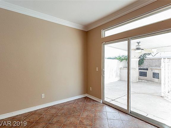 4th image of 987 Scarlet Haze Ave