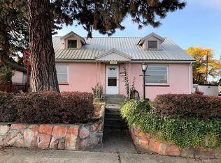 622 W 16th St, The Dalles, OR