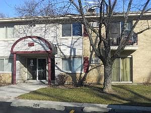 1st image of 550 Chase Dr APT 15