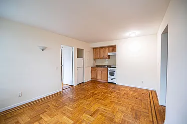 Rented by Warburg