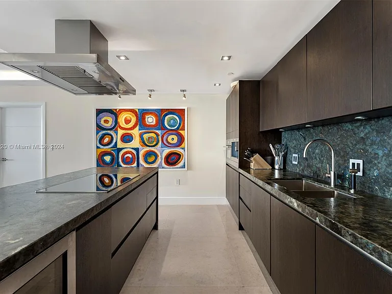101 Ocean Dr #907 — Photo 8
