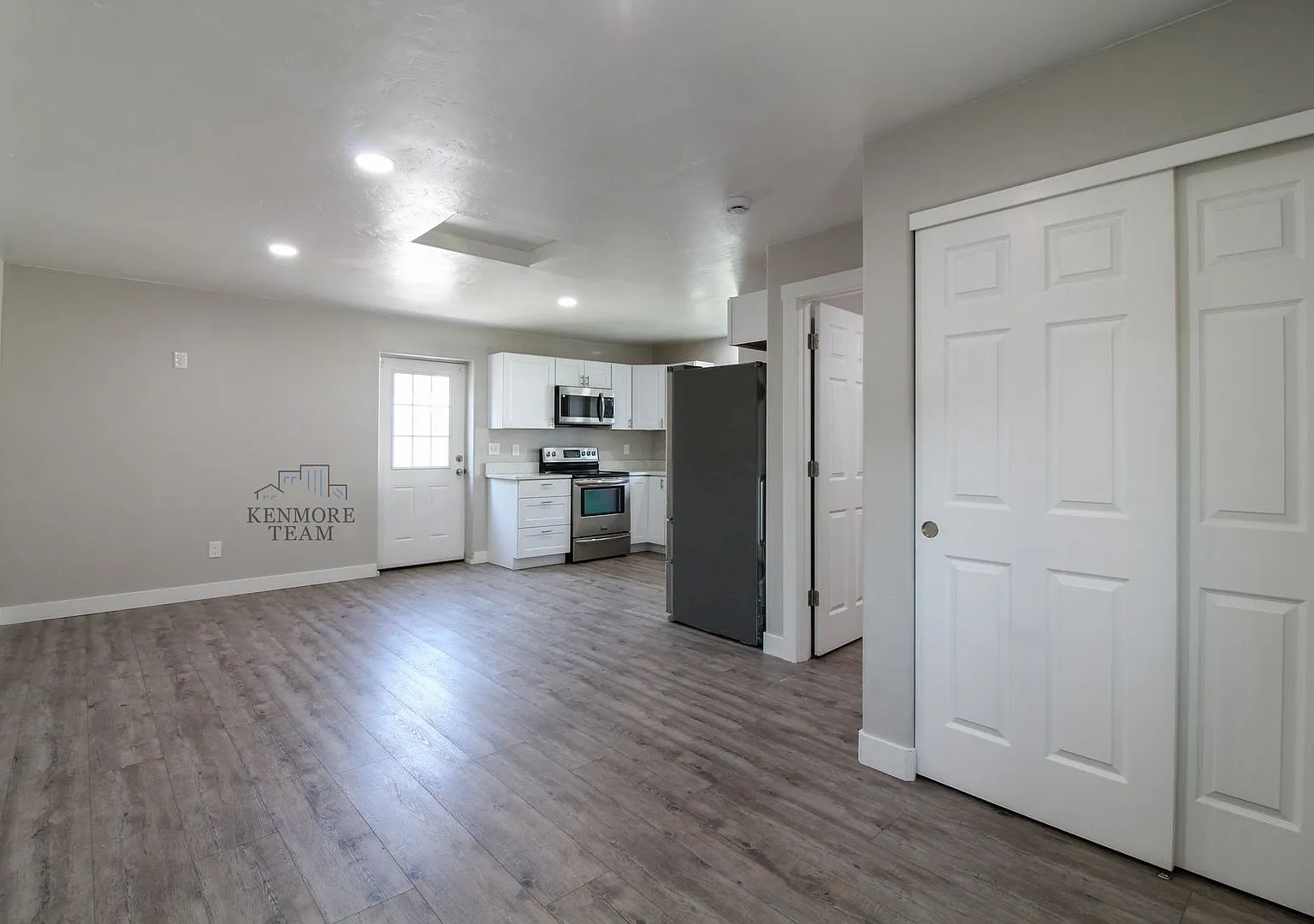 Updated Studio Home in Pasco — Photo 4