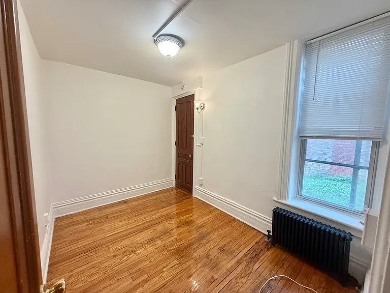 143 2nd Ave #1F — Photo 9
