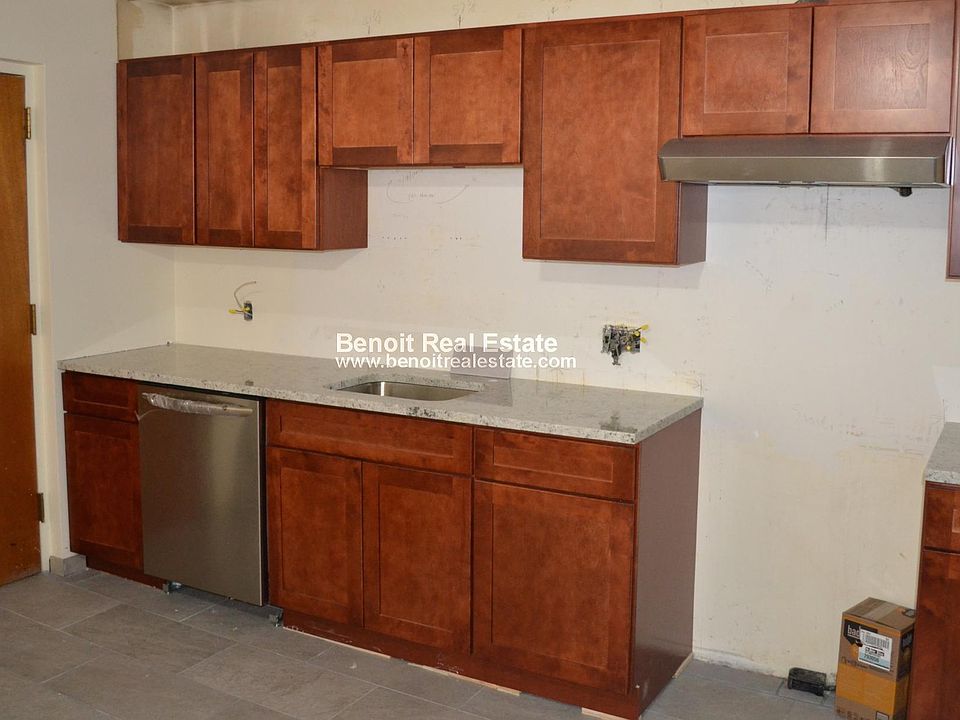2nd image of 136 Heath St #1
