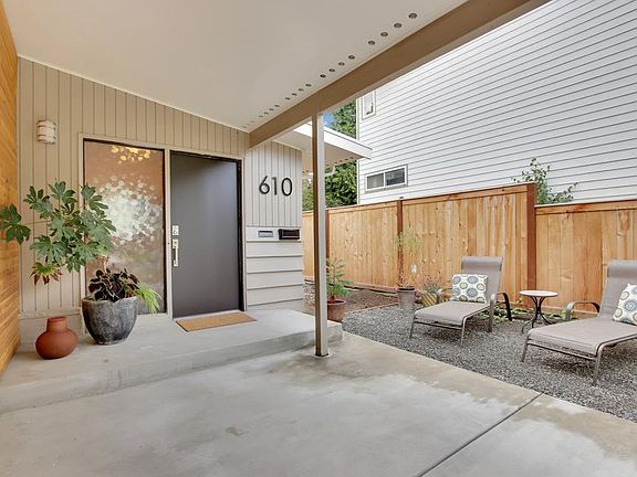 Electronic keyless entry