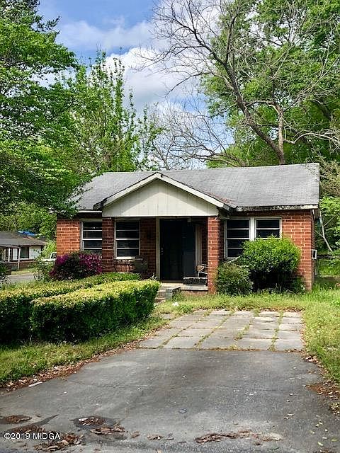 2nd image of 3149 Westover Dr