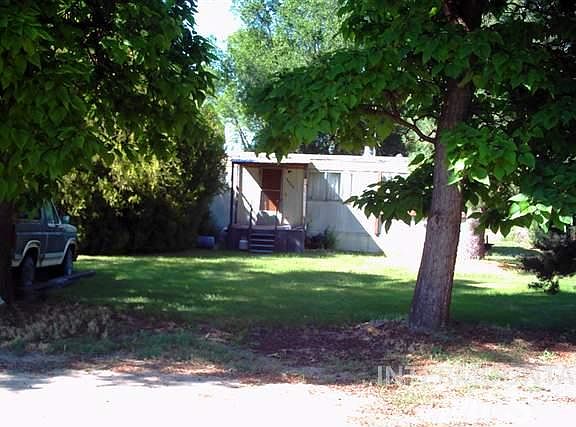 2nd image of 9958 Shields Ave