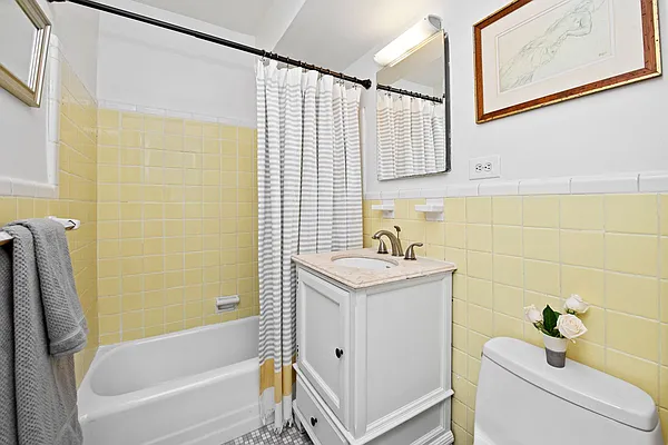 Sold by Compass | media 5