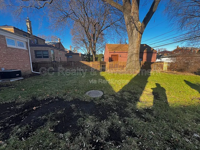 9121 S Utica Ave — Photo 24