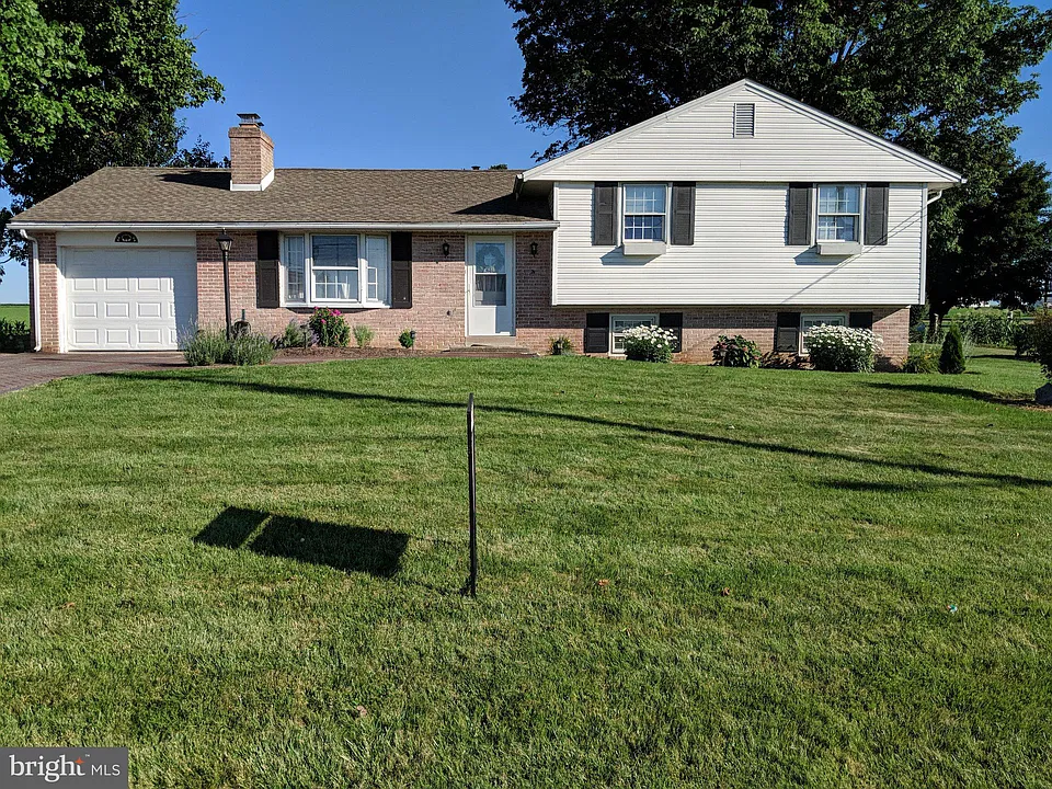 1932 Pioneer Rd