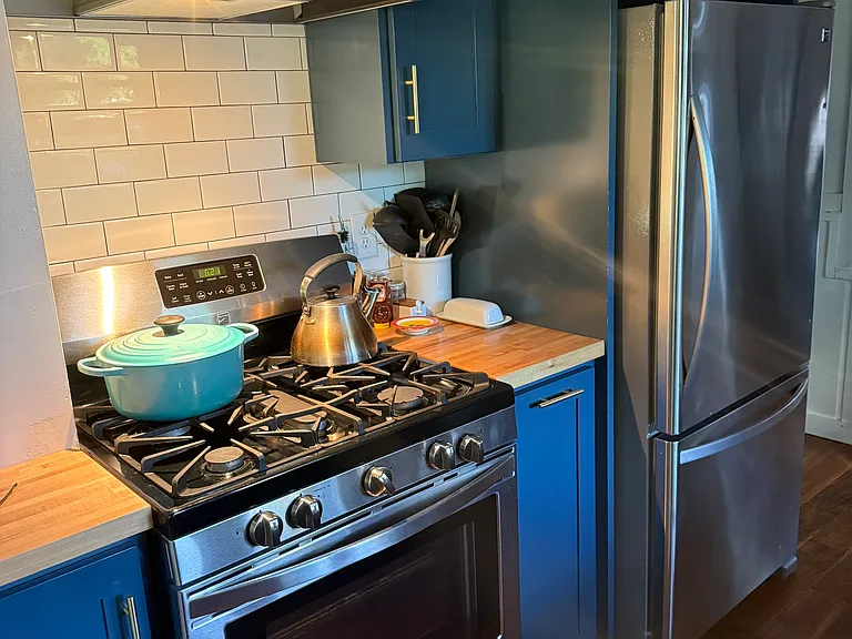 965 E 9th Ave — Photo 12