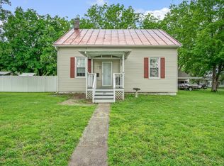 217 N Fillmore St, Red Bud, IL 62278