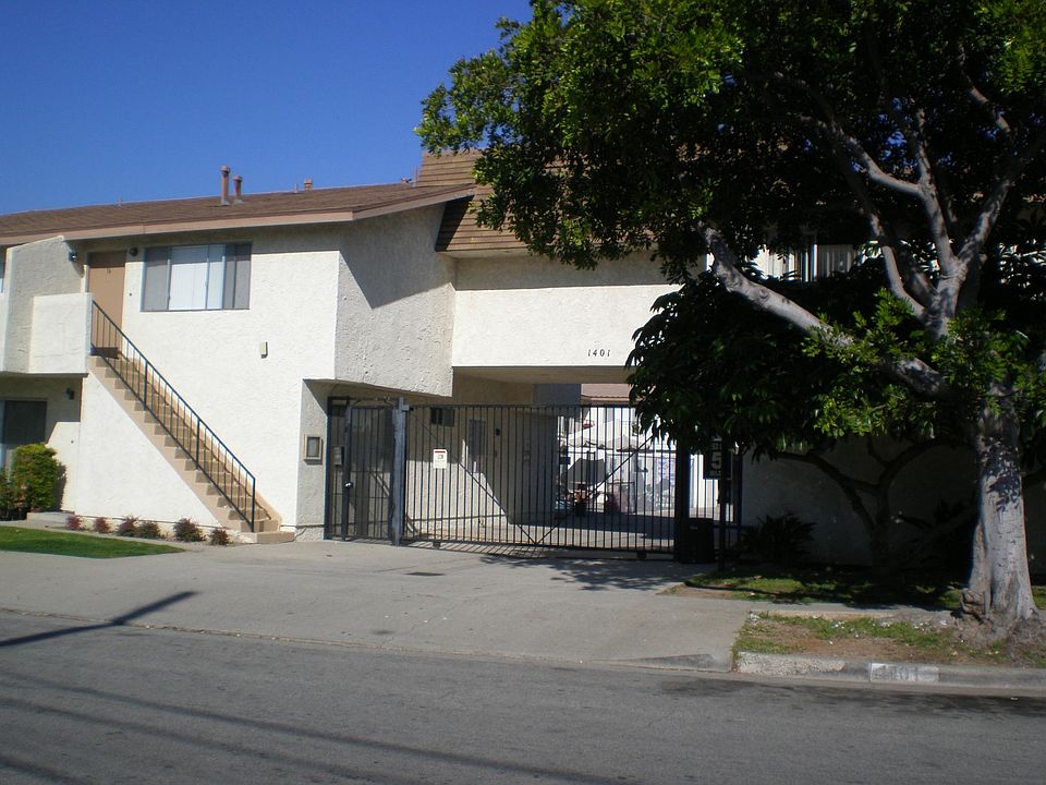 1st image of 1401 W 169th St #16