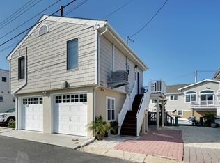 216 S Lagoon Ln, Lavallette, NJ 08735
