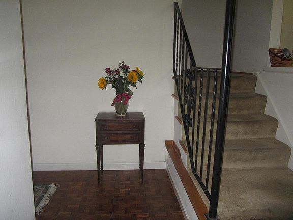 2nd image of 817 Seabury Dr