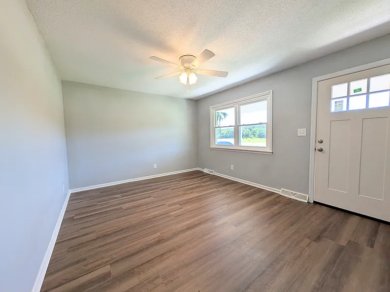 507 Jc Dellinger Rd — Photo 4
