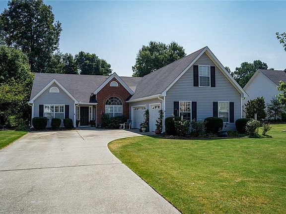 2nd image of 3970 Rock Hollow Dr