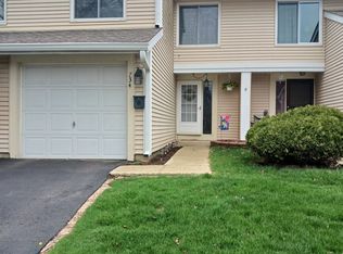 734 Colorado Ct #734, Carol Stream, IL