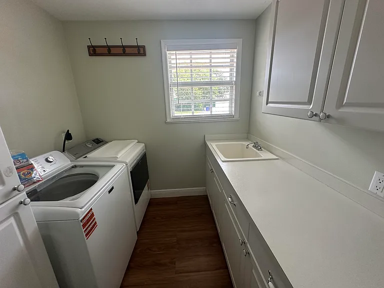 9322 SE Athena St — Photo 18