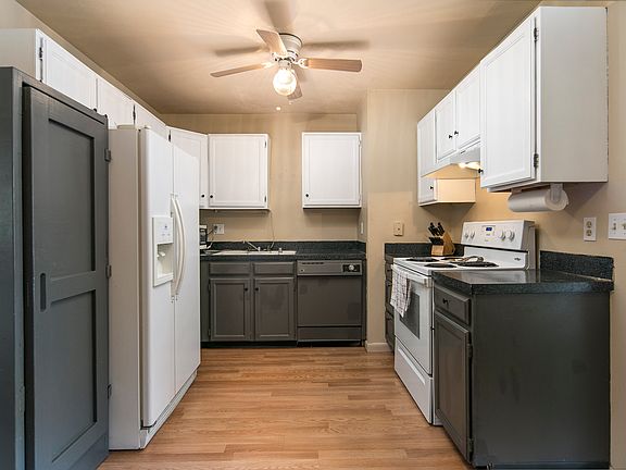 2nd image of 1523 39th Street Ct