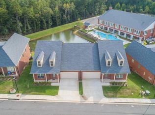 17 Chenal Village Cir, Little Rock, AR 72223