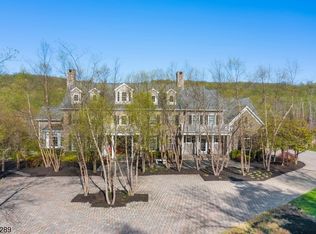 30 Homestead Rd, Tewksbury Township, NJ 07830