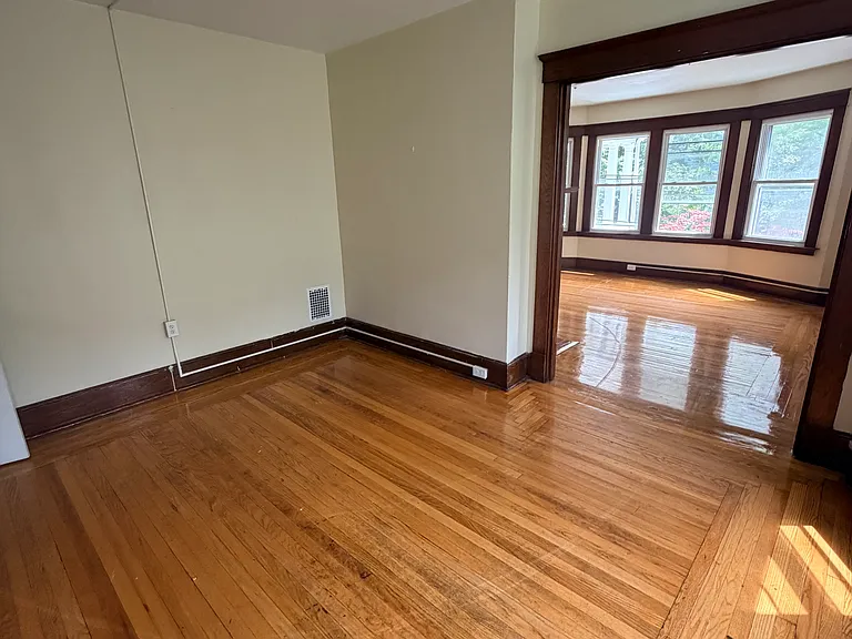 390 Ellsworth Ave #2 — Photo 6