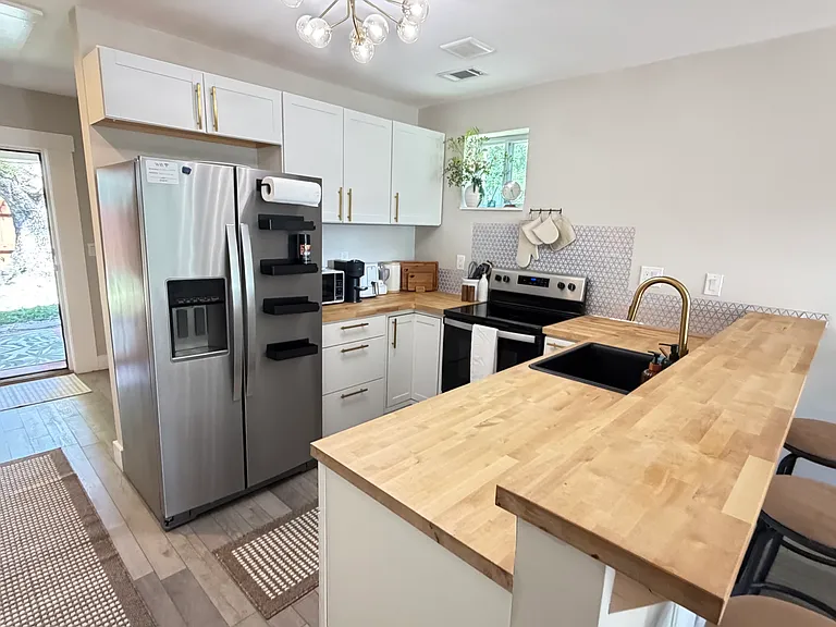 2205 Ash St — Photo 16