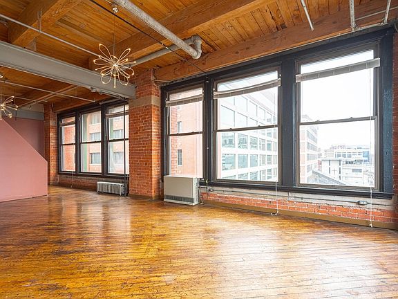 3rd image of 743 Beaubien St APT 508
